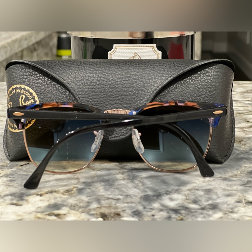 RayBan - Picture 2 of 2